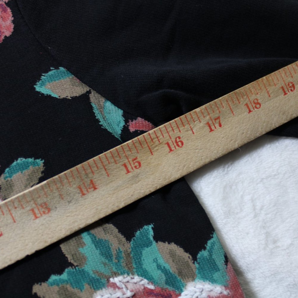 Vera Wang Princess Black Floral Print Sweater XS - Picture 6 of 8